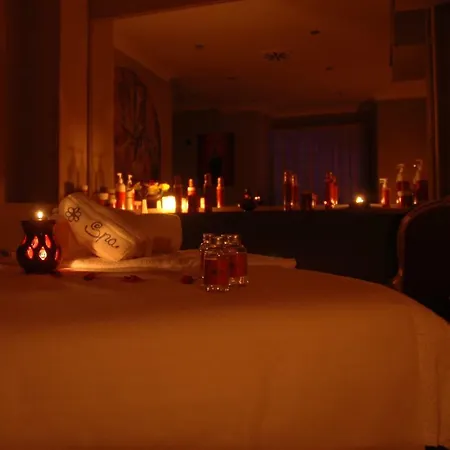 ホテル Argentina & フィウッジ